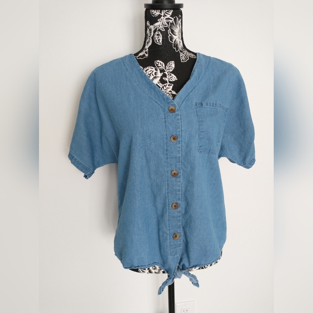 Time & Tru Blue Short Sleeve Tie Top